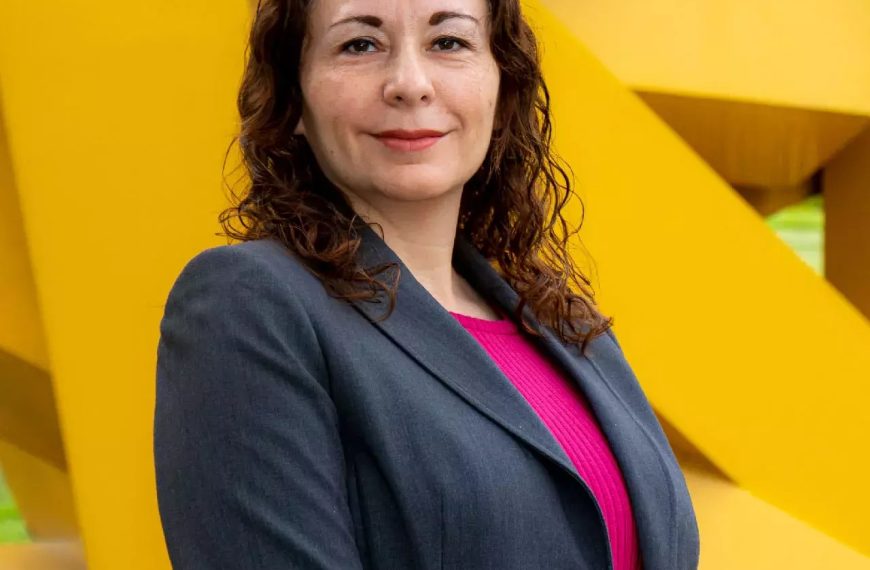 Liderar con humanidad: la investigación que impulsa equipos más comprometidos y entornos educativos más sanos